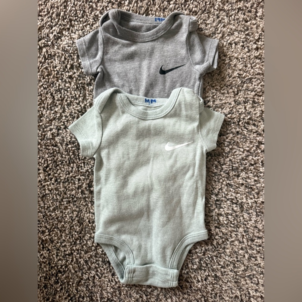 Nike onesie set